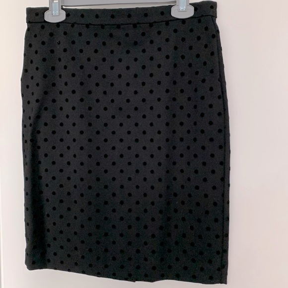Ann Taylor pencil skirt with velvet polka dots - Picture 3 of 8